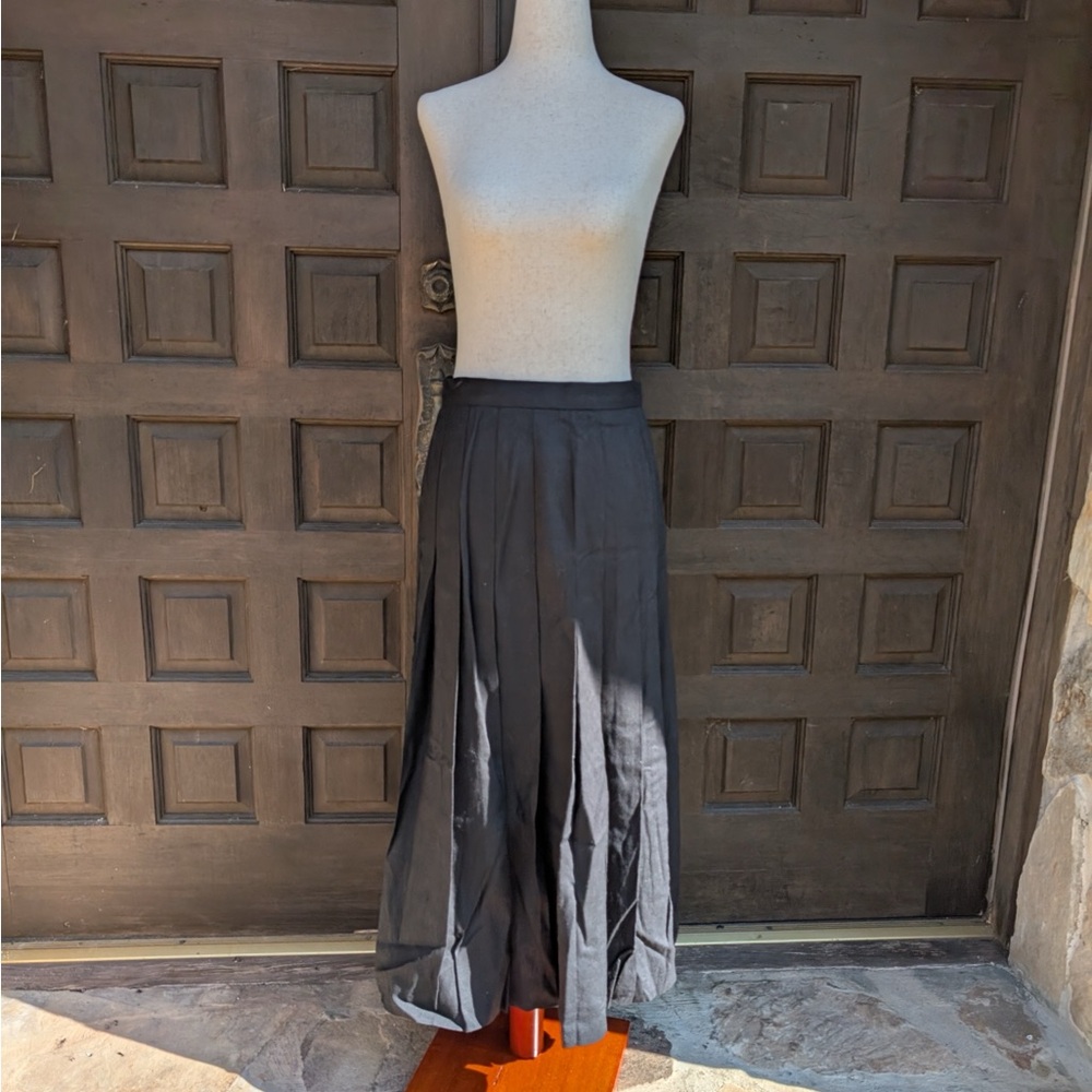 Vintage Black Pleated Skirt